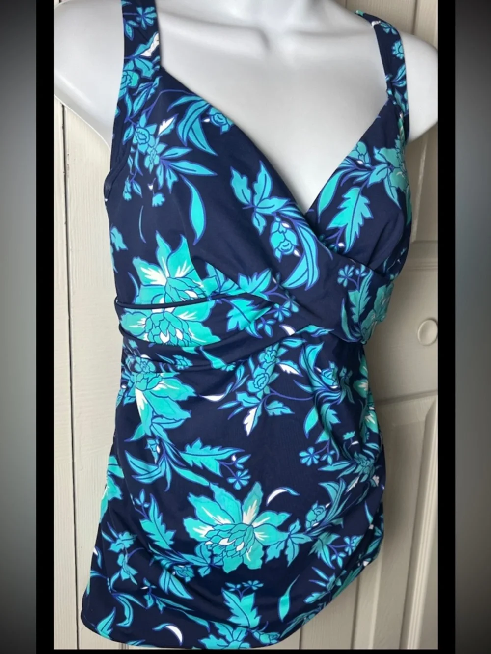 LANDS END Bathing Suit Tankini Briefs V Neckline Floral Blue Turquoise Underwire
